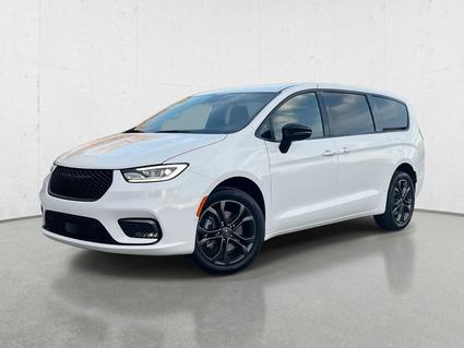 2026 Chrysler Pacifica Valparaiso IN