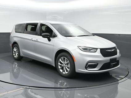 2026 Chrysler Pacifica Goshen NY