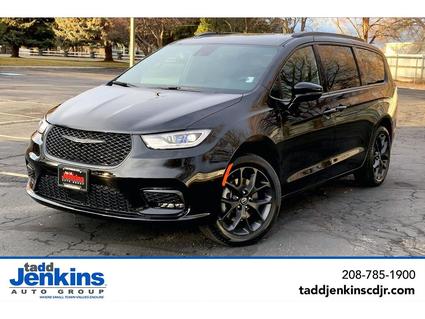 2026 Chrysler Pacifica Blackfoot ID