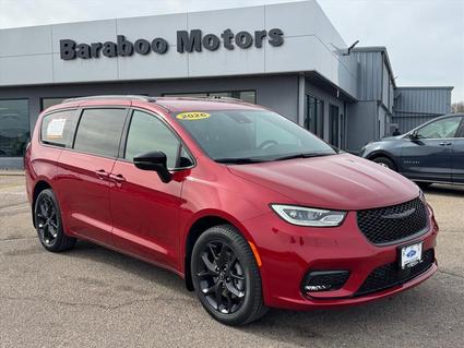 2026 Chrysler Pacifica Baraboo WI