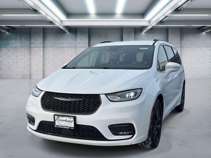 2022 Chrysler Pacifica Riverhead NY