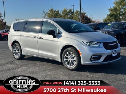2026 Chrysler Pacifica Milwaukee WI