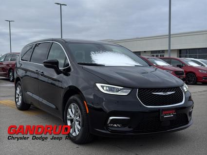 2026 Chrysler Pacifica Green Bay WI
