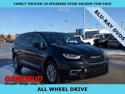 2026 Chrysler Pacifica Green Bay WI