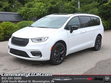 2025 Chrysler Pacifica Bloomington IN