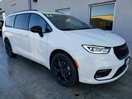 2026 Chrysler Pacifica Winona MN