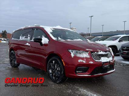 2026 Chrysler Pacifica Green Bay WI