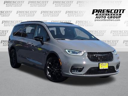 2025 Chrysler Pacifica Mendota IL