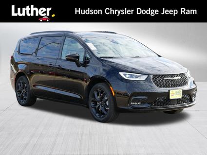2026 Chrysler Pacifica Hudson WI