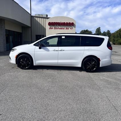 2026 Chrysler Pacifica Herrin IL