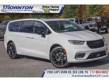 2026 Chrysler Pacifica Red Lion PA