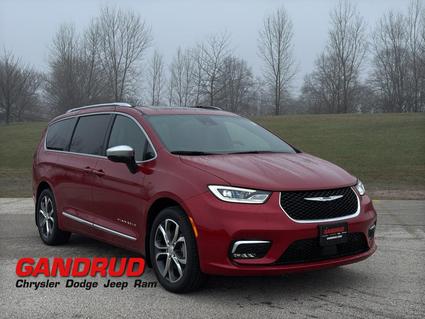 2026 Chrysler Pacifica Green Bay WI