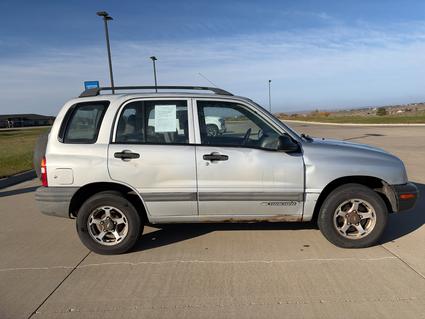 2000 Chevrolet Tracker Pierre SD