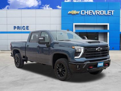 2026 Chevrolet Silverado Pleasanton TX