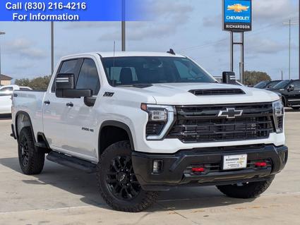 2026 Chevrolet Silverado Floresville TX