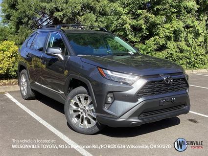 2025 Toyota RAV4 Vero Beach FL