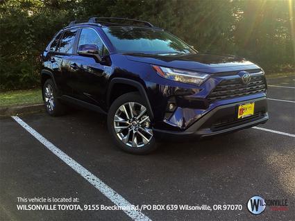 2025 Toyota RAV4 Vero Beach FL