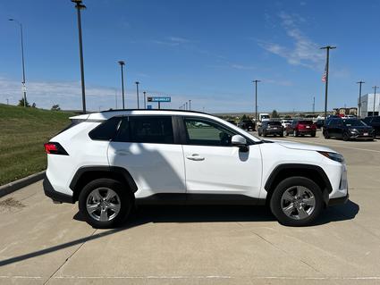 2024 Toyota RAV4 Pierre SD