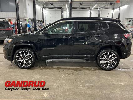 2025 Jeep Compass Green Bay WI