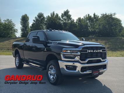 2025 Ram 2500 Green Bay WI