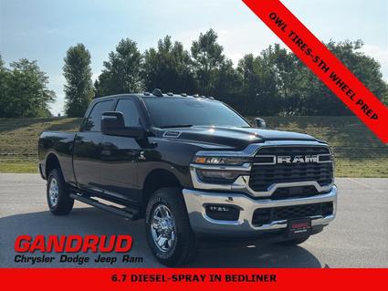 2025 Ram 2500 Green Bay WI