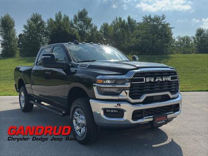 2025 Ram 2500 Green Bay WI