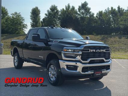 2025 Ram 2500 Green Bay WI