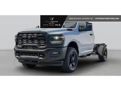 2025 Ram 3500 Chassis Newton NC