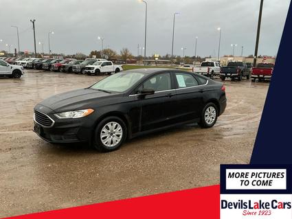 2020 Ford Fusion Devils Lake ND