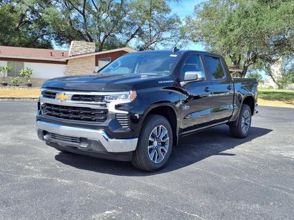 2025 Chevrolet Silverado La Vernia TX