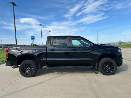 2024 Chevrolet Silverado Pierre SD