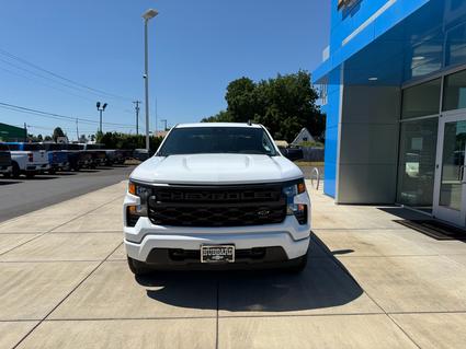 2025 Chevrolet Silverado Hubbard OR