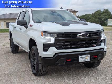 2025 Chevrolet Silverado Floresville TX