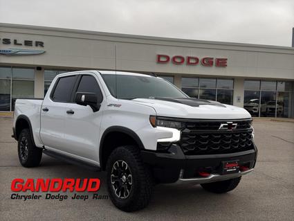 2022 Chevrolet Silverado Green Bay WI