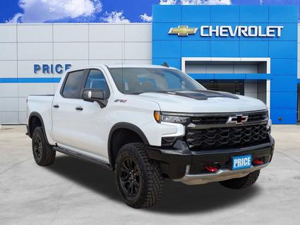 2025 Chevrolet Silverado Pleasanton TX