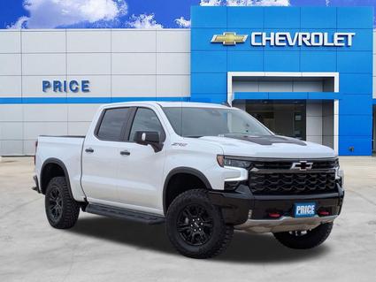 2026 Chevrolet Silverado Pleasanton TX