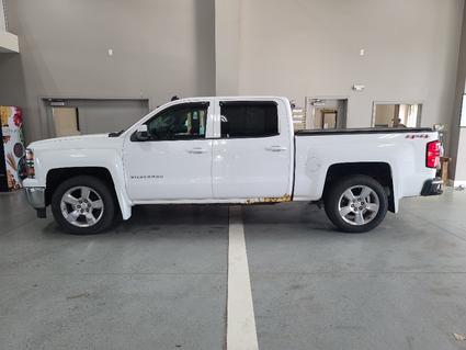 2014 Chevrolet Silverado Manchester IA