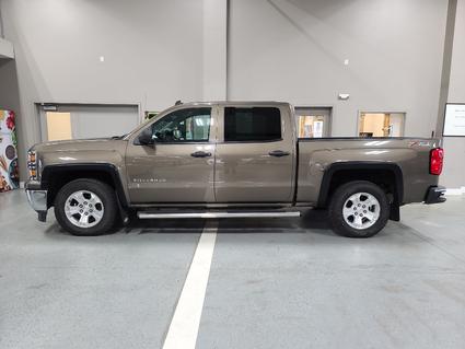 2014 Chevrolet Silverado Manchester IA