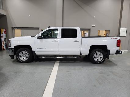 2017 Chevrolet Silverado Manchester IA