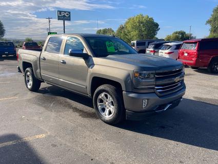 2017 Chevrolet Silverado Laurel  MT