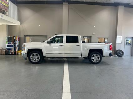 2015 Chevrolet Silverado Manchester IA