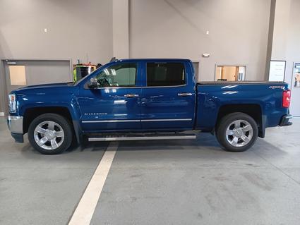 2016 Chevrolet Silverado Manchester IA