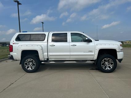 2018 Chevrolet Silverado Pierre SD