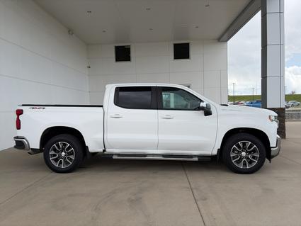 2021 Chevrolet Silverado Pierre SD