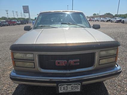 1999 GMC Suburban Sterling CO