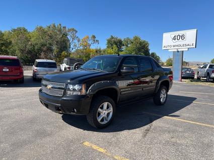 2011 Chevrolet Avalanche Laurel  MT
