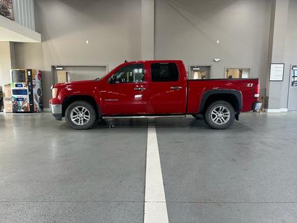 2011 GMC Sierra Manchester IA