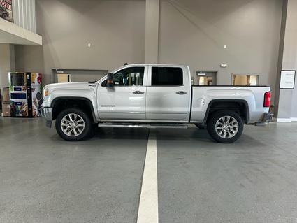 2014 GMC Sierra Manchester IA