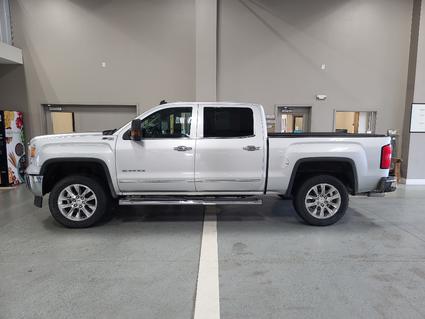 2014 GMC Sierra Manchester IA