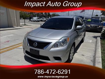 2013 Nissan Versa Miami FL